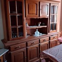 Vetrina in legno massello - 400€