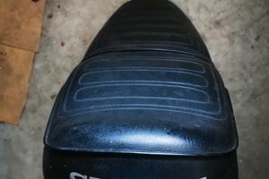 Suzuki gt 380 sella originale 