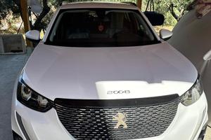Peugeot 2008, Allure Navi Pack, -2021- (28,400 km)