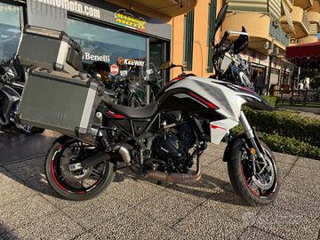 BENELLI 702 STRADALE TUTTO INCLUSO ANCHE PASSAGG