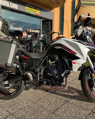 BENELLI 702 STRADALE TUTTO INCLUSO ANCHE PASSAGG
