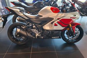 Yamaha YZF R3 70TH ANNIVERSARIO