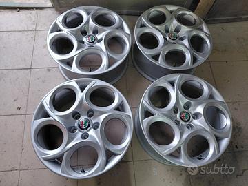 Cerchi in lega da 17 pollici per alfa romeo giulie