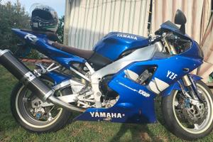 Yamaha R1 1999
