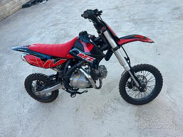 Moto da cross 125/4 tempi