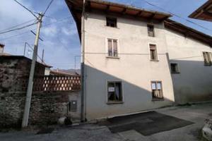 Porzione di casa a Torreano (UD)