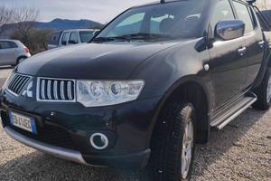 Mitsubishi L200 2.5 DI-D/136CV DC Invite Plus