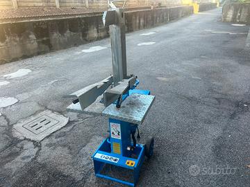 Spaccalegna verticale