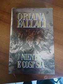 Libro 'Niente e così sia', di Oriana Fallaci