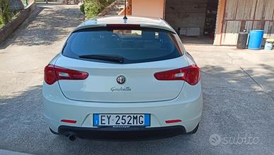 ALFA ROMEO Giulietta (2010-21) - 2015