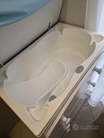 Fasciatoio con vasca interna