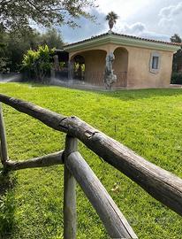 Porto Rotondo: Villetta indipendente con giardino