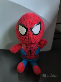 peluche spiderman 