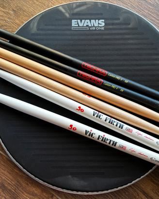 Kit Studio Batteria: Evans DB One + bacchette