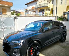 Audi rsq3