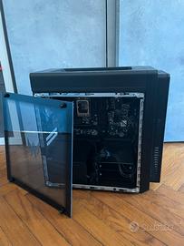 PC case gaming + scheda madre e alimentatore