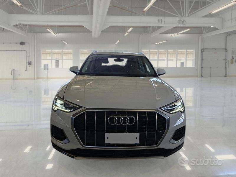 Audi Q3 2023 photo 2