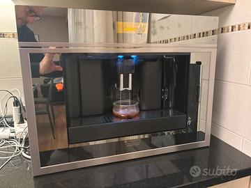 Macchina caffè incasso Hotpoint Ariston MKC103X