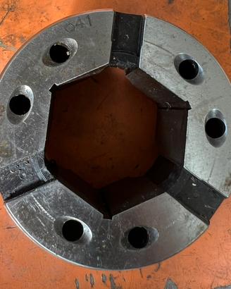 Testa di sertaggio per l uso su Torni CNC. USATA