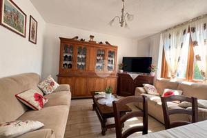 3 LOCALI A AYMAVILLES