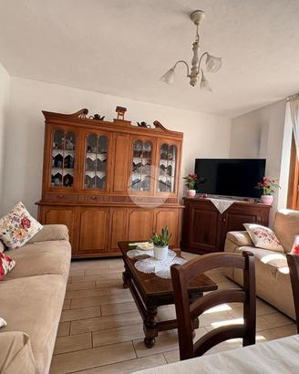3 LOCALI A AYMAVILLES