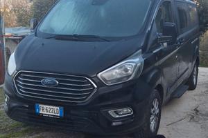Ford tourneo custom leggere descrizione