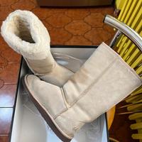 Stivali simil UGG