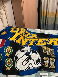 Bandiera Inter autografata da ADRIANO