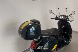 VESPA 300 GTS RACING SIXTIES