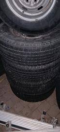 5 cerchi e gomme fuoristrada 