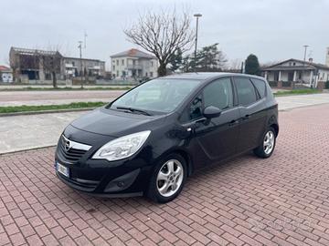 Opel Meriva 1.3 CDTI 95CV ecoFLEX Cosmo