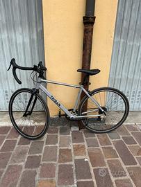 Bici da corsa Triban RC 100 taglia S