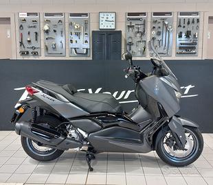 Yamaha X-Max 300 Tech Max