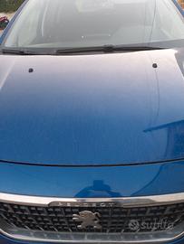 SUV PEUGEOT 2008: NUOVA SERIE SPECIALE SIGNATURE