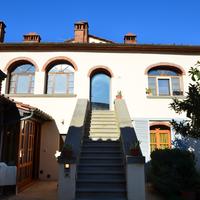 PRIVATO vende appartamento in colonica