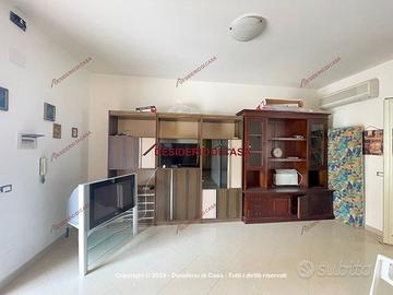 Appartamento, Campofelice di Roccella.