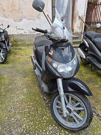 Beverly 125
