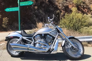 Harley-Davidson V-Rod VRSCA – Limited Edition Cen