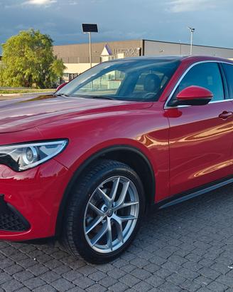 Alfa Romeo Stelvio 2.0 benzina 200cv
