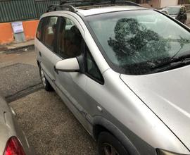 OPEL Zafira - 2004
