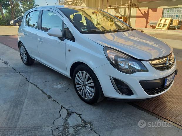 OPEL Corsa 1.3 multijet 2014