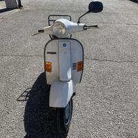 Piaggio Vespa 50 HP 4