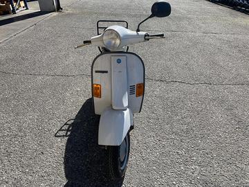 Piaggio Vespa 50 HP 4