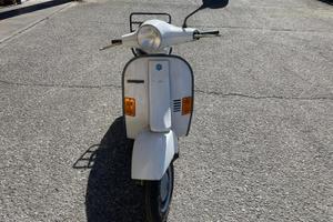 Piaggio Vespa 50 HP 4