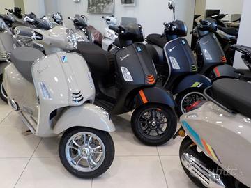 PIAGGIO Vespa GTS 300 Super HPE ABS - RCA+TASSO