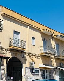 Semindipendente di 4 vani con terrazzo e cantina