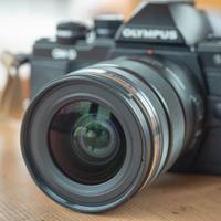 Olympus E-M10 II + zoom 12-50mm macro