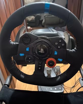 Postazione di guida Logitech G29