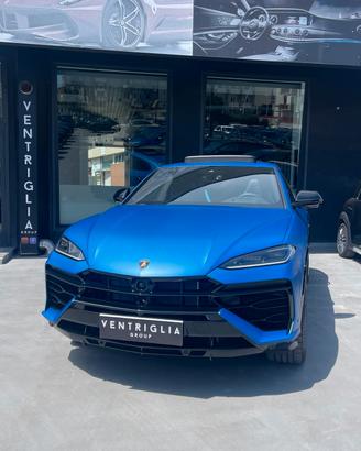Lamborghini Urus 4.0 SE 2.000KM