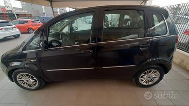 Auto musa 1.6 cilindrata diesel cv 120